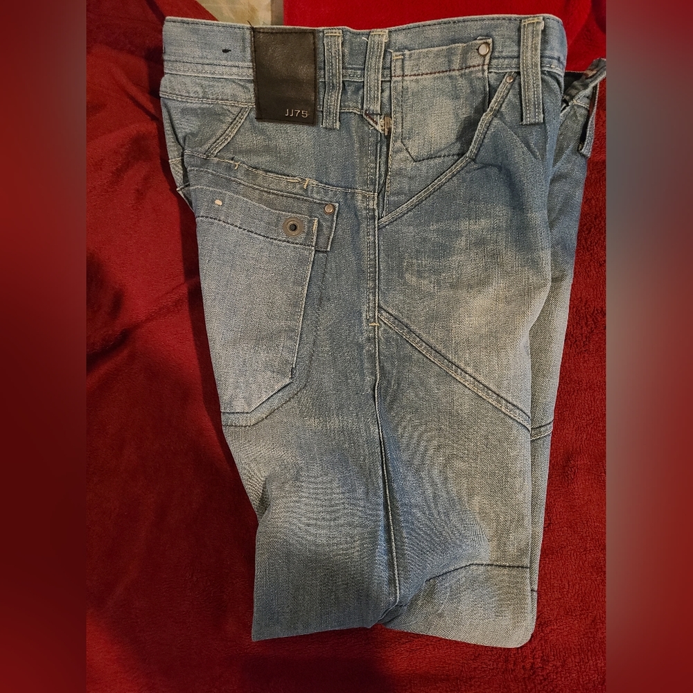 J&J Jeans View 2
